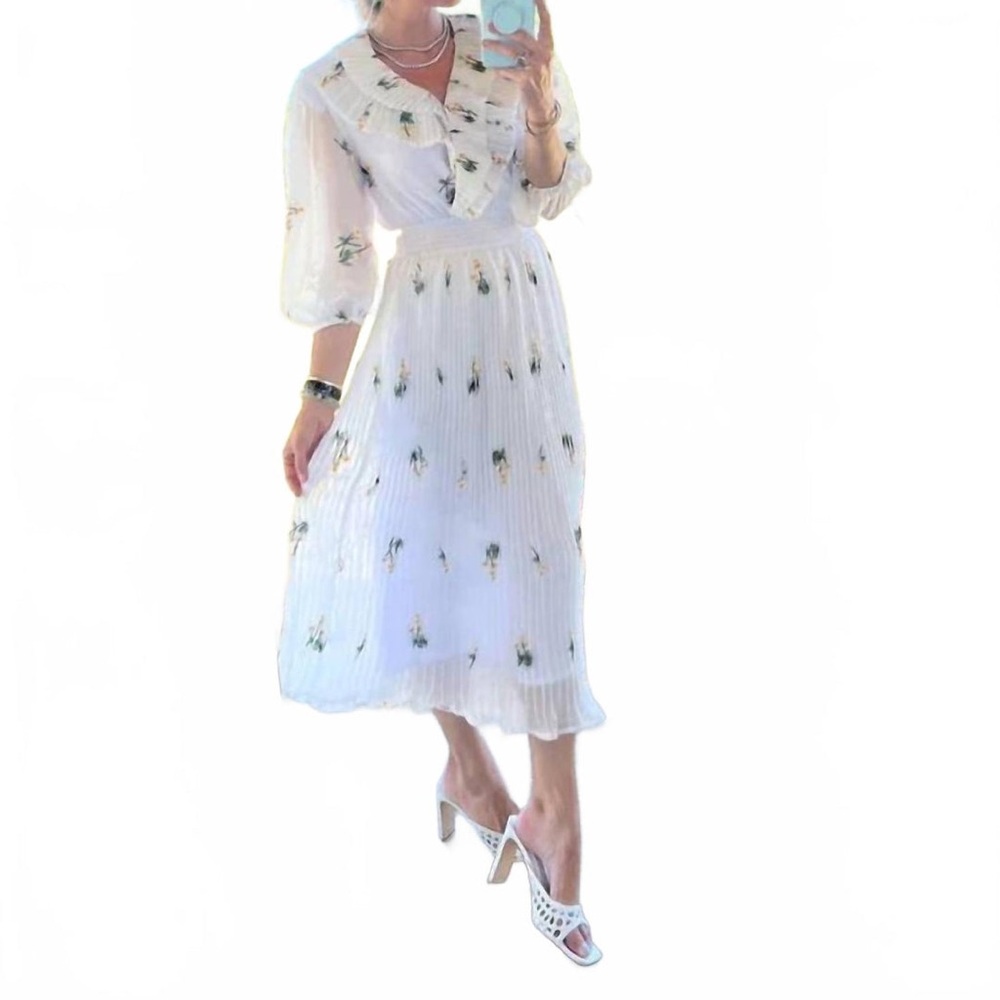 Buru Like New 🌼 Elegant White Floral Midi Dress